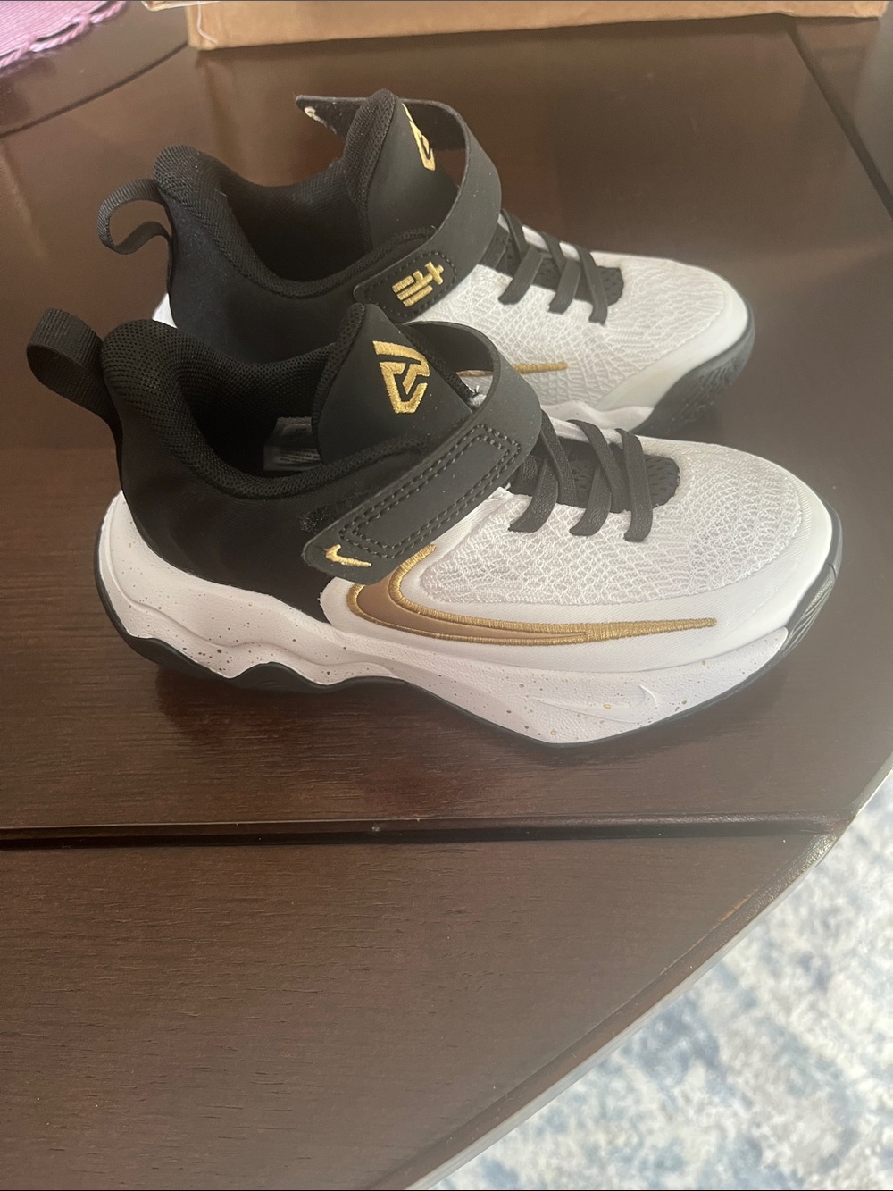 Nike Kids White, Black & Gold Sneakers